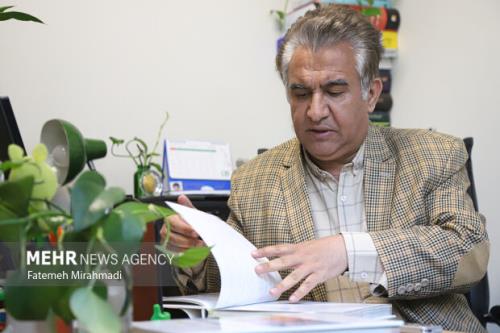 نادیده گرفتن نقش ایرانیان در تکامل تمدن خواجه نصیر چه سازی اختراع کرد؟