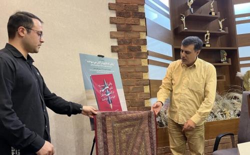 شعرهای جنگ 12 روزه نشان داد فضای ادبی ایران با گفتمان مقاومت همراه می باشد