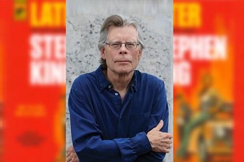 اخطار انجمن قلم آمریکا برای کتاب های ممنوعه استیون کینگ در صدر است