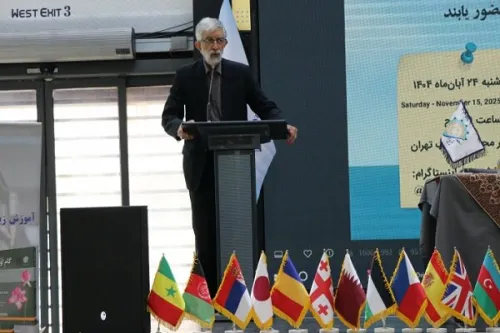 پایان کتاب فارسی من در باغ کتاب