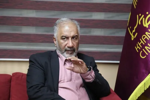 ثمرات یک ناگاه نامیمون در سال روز دستور یک انحلال